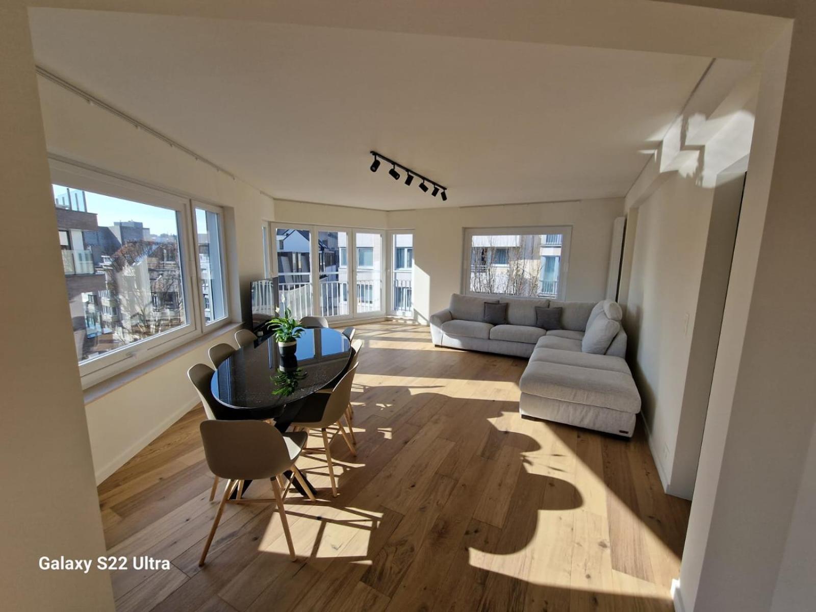 Luxury Renovated 3 Rooms Apartment Oostende Ngoại thất bức ảnh